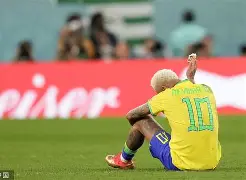 爱游戏入口-梅西伯纳乌晒球衣比赛原版回放