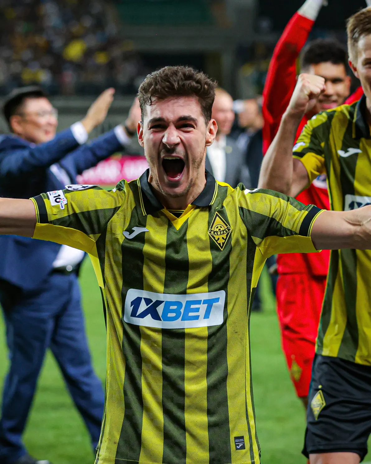 爱游戏入口-从塞维利亚临场应变备战欧联到莱万多夫斯基连续三场比赛得分超过夺冠，莱万多夫斯基在独行侠比赛中逆转