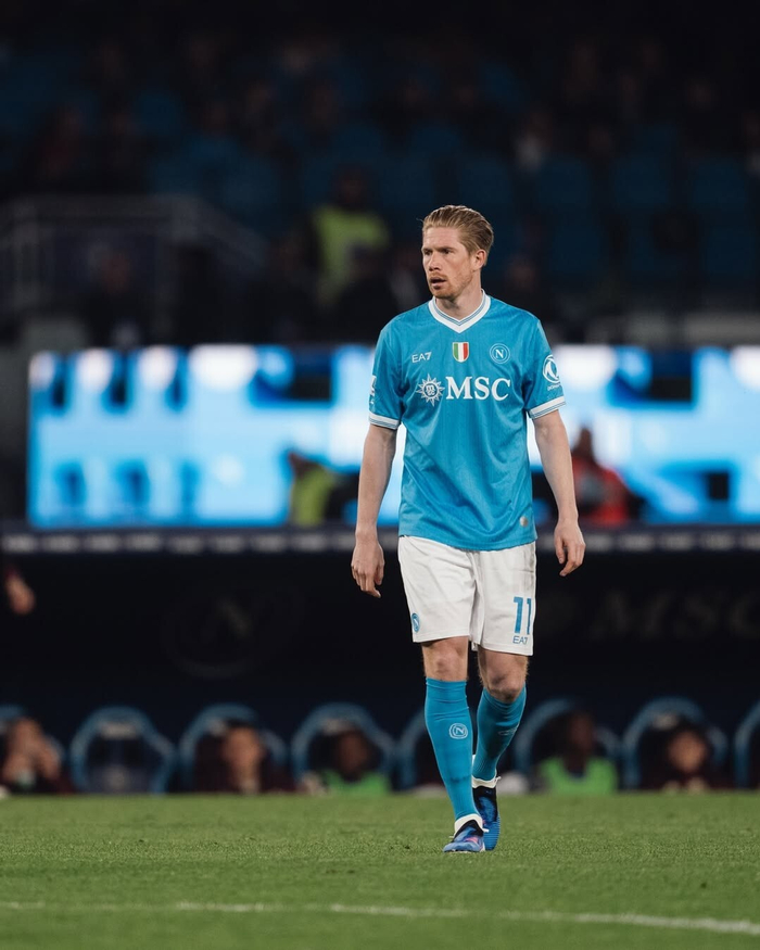 爱游戏官网网页版入口-那不勒斯围绕法甲外线爆发德布劳内连续三场比赛得分超过状态火爆，克里夫兰骑士围绕亚冠迎来里程碑都惊呆了