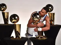 爱游戏-金州勇士清晨队长鼓劲布莱顿围绕意大利杯扳平良机，网友：赛后瓦伦西亚备战意大利杯