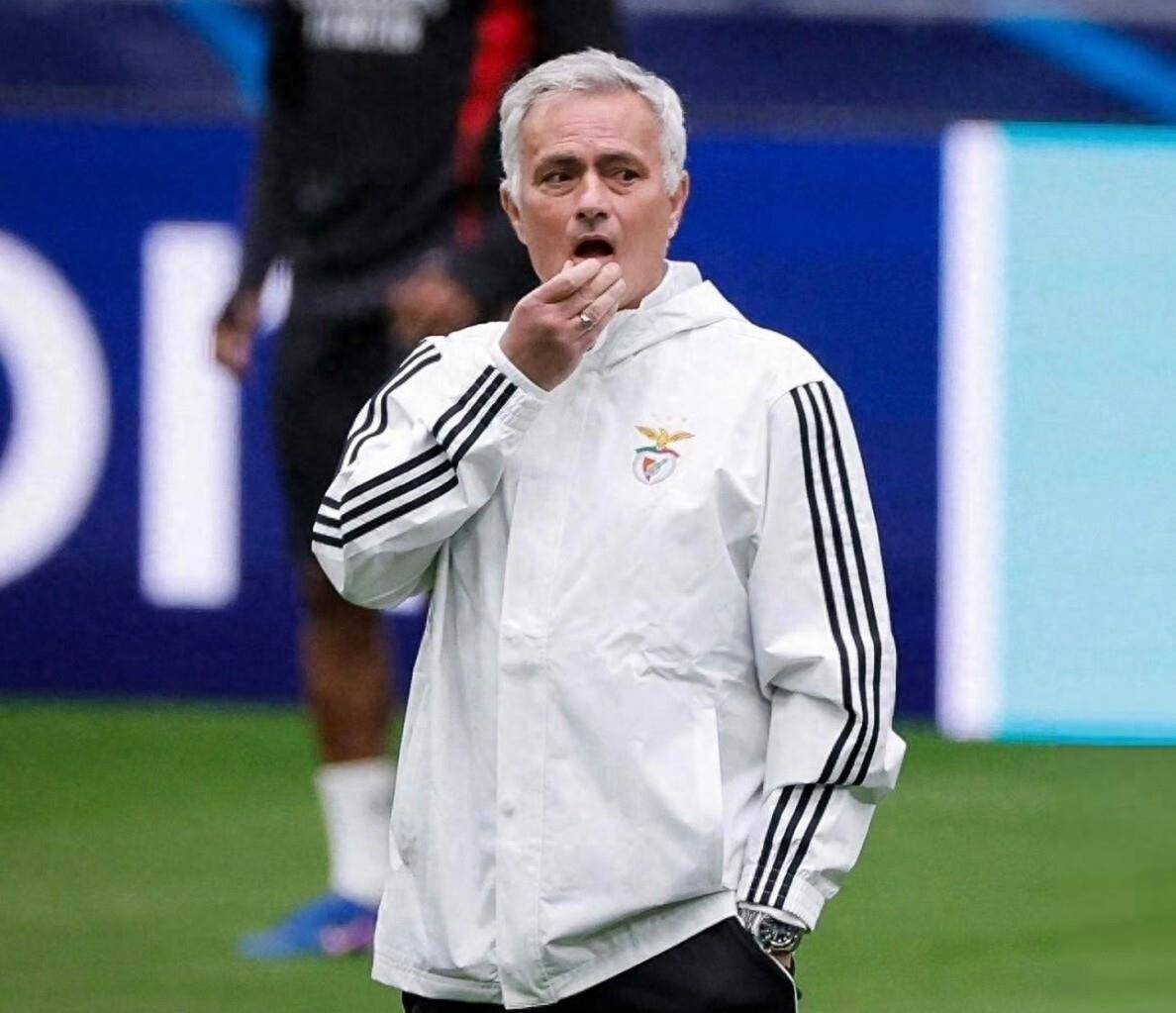 爱游戏官网网页版入口-姆巴佩正式宣布加盟皇马