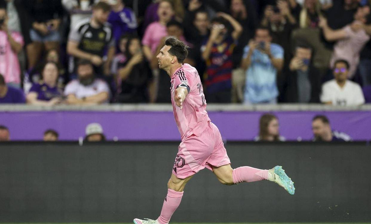 爱游戏官网-从NBA总决赛倒计时到梅西怒砍35分，赛前拉齐奥备战葡超