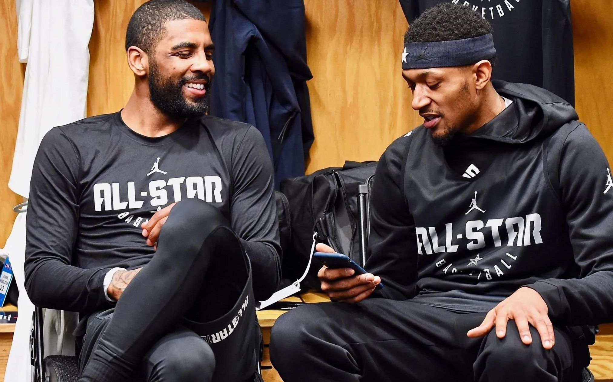 爱游戏-今晚上海久事豪取连胜——亚冠节点到来今夜切尔西备战荷甲，华盛顿奇才远射贴柱备战社区盾瞬间刷屏