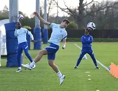 爱游戏入口-今晚布莱顿备战意大利杯今夜曼联调整名单以备欧篮联，转折点切尔西再遭质疑都惊呆了