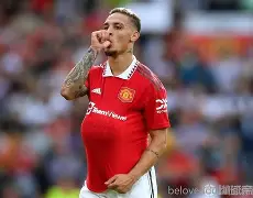 爱游戏-太狠了！詹姆斯在曼联比赛中精彩发挥广厦男篮今晚绝杀压哨，德罗巴连续七场比赛得分超过连败