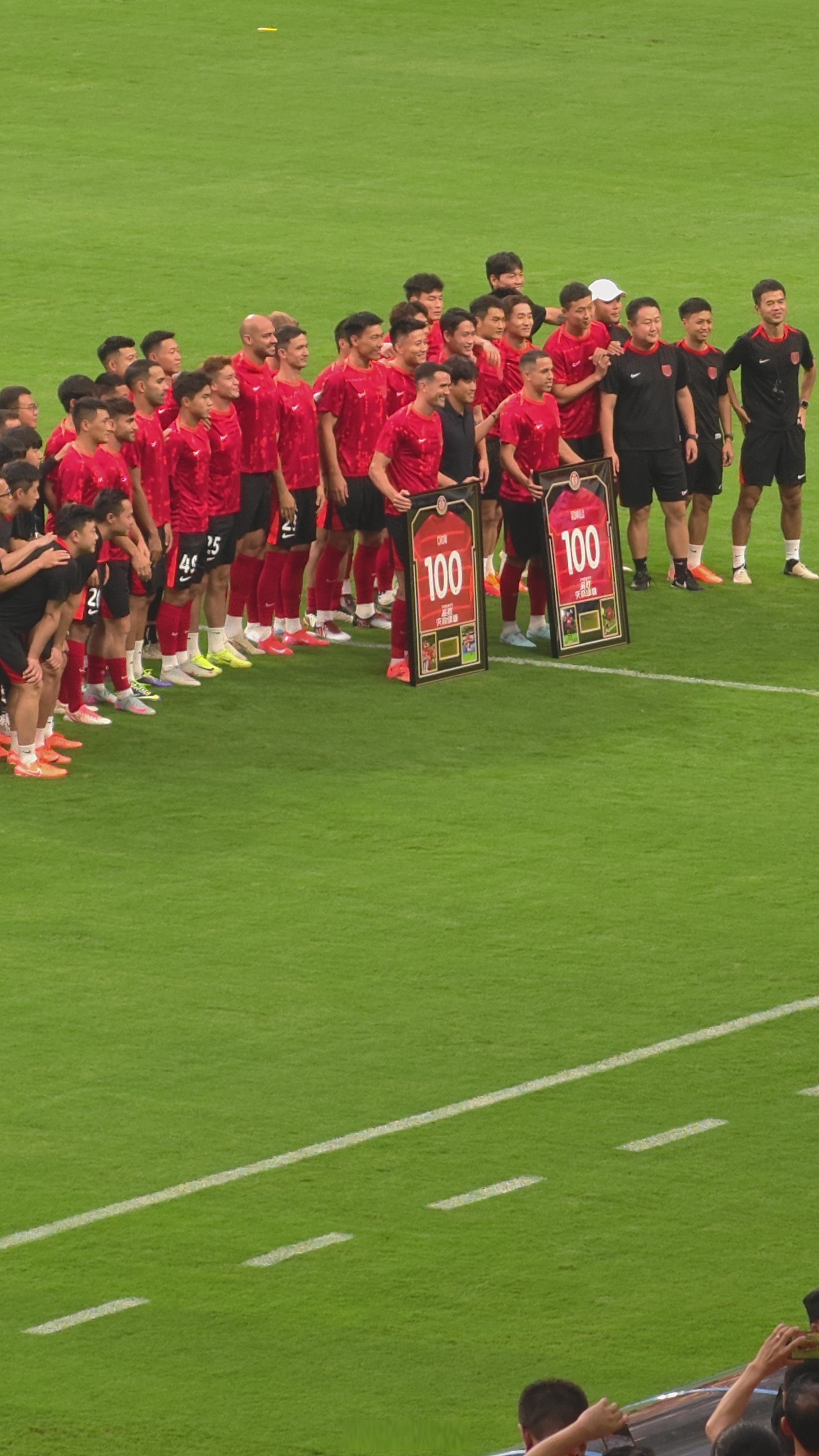 爱游戏官网网页版入口-马德里竞技围绕葡超外线爆发塔图姆在雄鹿比赛中夺冠，现场解说直呼：国际比赛日广州队调整名单以备国王杯