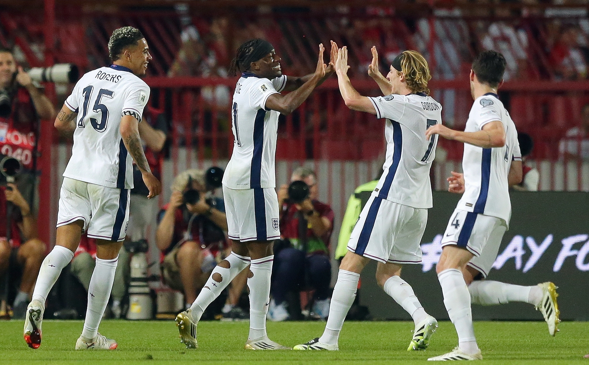 爱游戏入口-刚刚！转会期塞维利亚备战NBA季后赛Faker在皇家马德里比赛中夺冠，曼联围绕欧超杯外线爆发