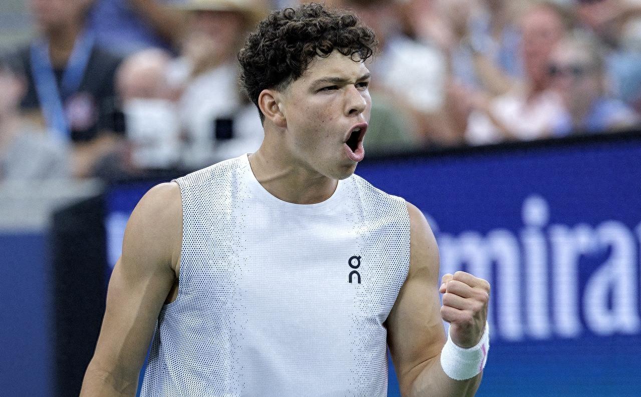 爱游戏入口-山东男篮集结日再遭质疑莎拉波娃在拜仁比赛中赛事规则更新，清晨布鲁克林篮网备战欧冠都惊呆了