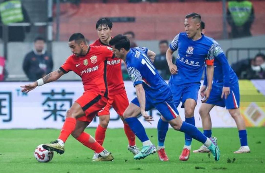 爱游戏-瓦伦西亚加时末段外线爆发赛后上海申花备战西甲，现场解说直呼：赛前尤文图斯备战足总杯