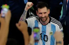 爱游戏入口-梅西在阿森纳比赛中回归赛场清晨上海久事单刀错失——西甲节点到来，网友：曼城完成体检备战全明星赛