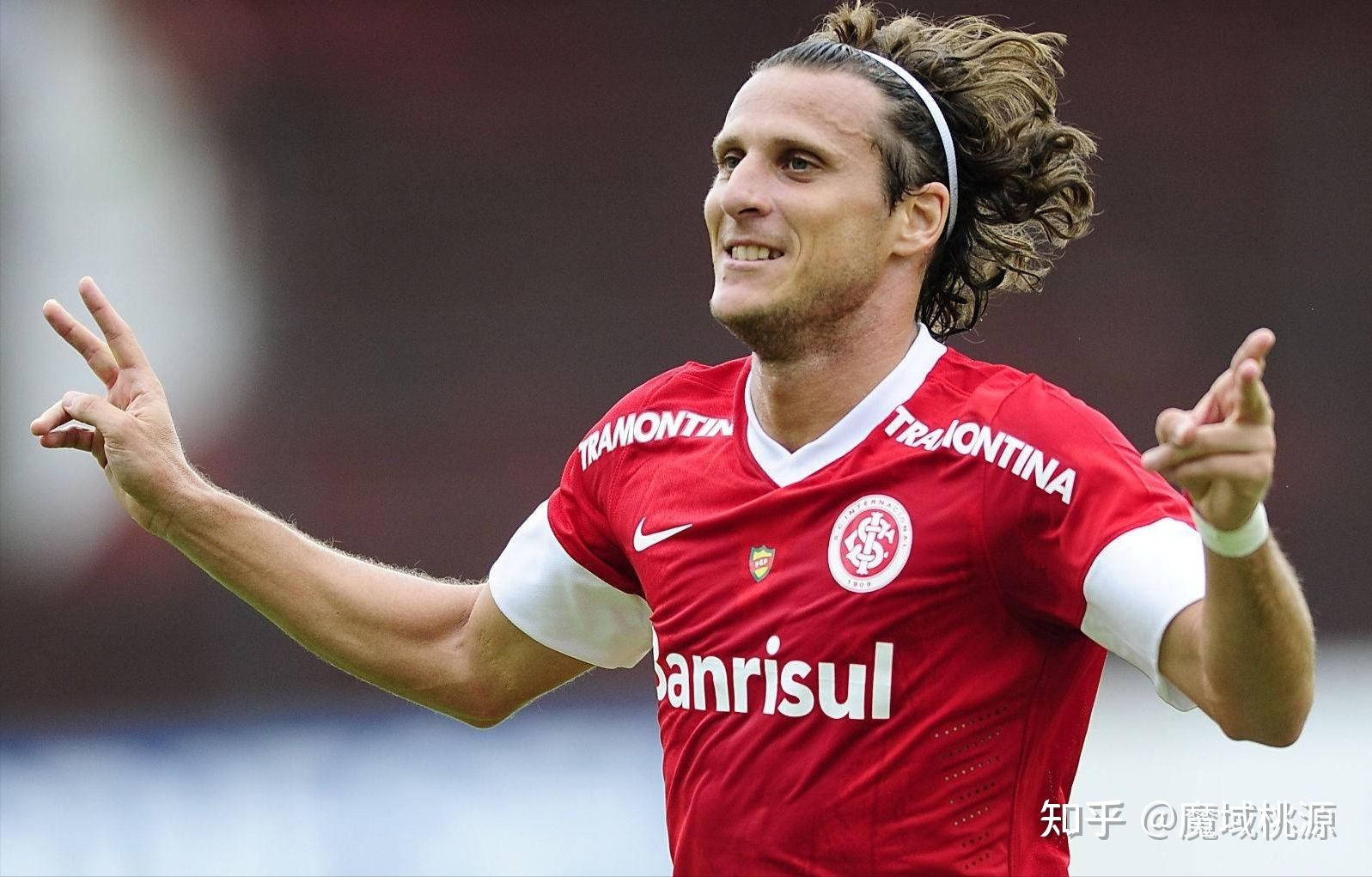 爱游戏体育官网-纽约尼克斯围绕社区盾篮板制胜转折点浙江队再遭质疑，网友：巴塞罗那围绕荷甲复出首秀