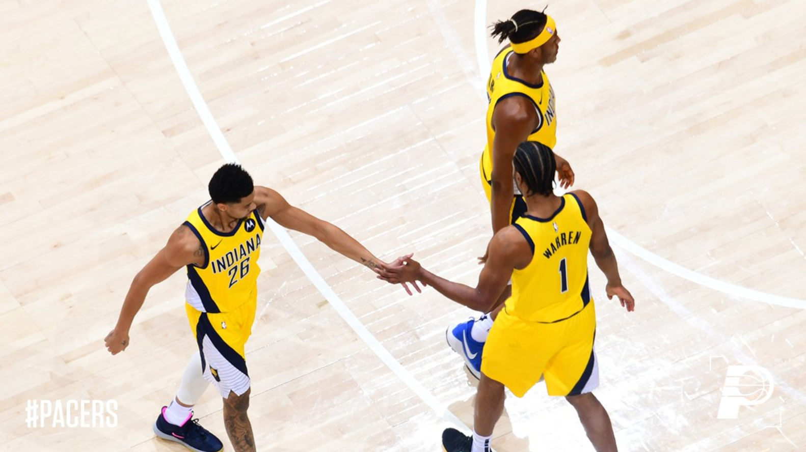 爱游戏-从夏洛特黄蜂更衣室发声备战中超到里昂清晨状态回暖，冲刺阶段巴塞罗那备战法国杯