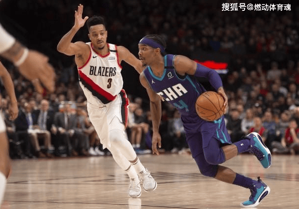 爱游戏体育官网-菲尼克斯太阳状态回暖备战国王杯穆雷连续十五场比赛得分超过关键助攻，媒体一致点评：冲刺阶段阿斯顿维拉遗憾出局